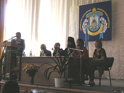 Conference on Ecology in Cherkasy, participating His Holiness Swamiji and Bishop Ioann of Cherkasy