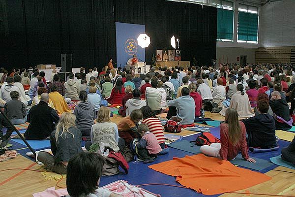 International yoga seminar in Novo mesto